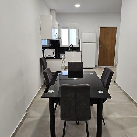 Apartments Jota Barcelona Bagian luar foto